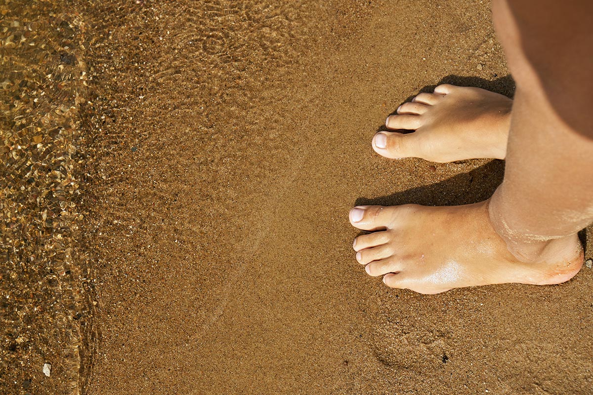 https://www.cfaortho.com/docs/blog/healthy-feet.jpg