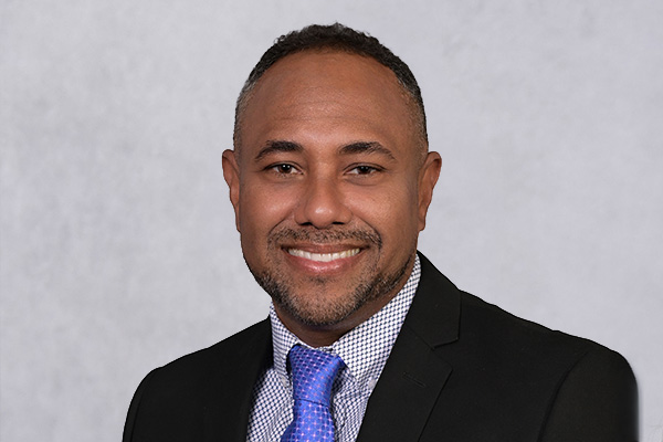 Photo of Mark Alexander, Chiropractor